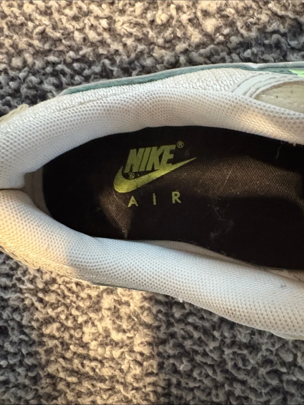 Nike Women’s Size 10 Limited Edition Air Max SE 90 In White/Neptune Like New!